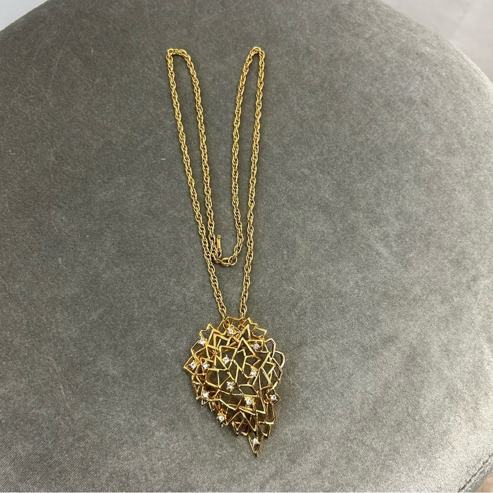 D'Orlan 1980s Crystal Rhinestone Gold-Plated Metal Leaf Pendant Necklace Brooch
